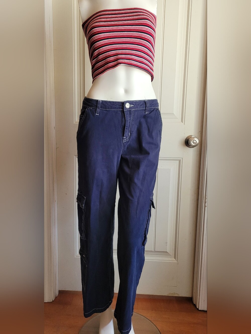 Vintage 90s Hot Kiss Navy Cargo Mid-rise Pants
